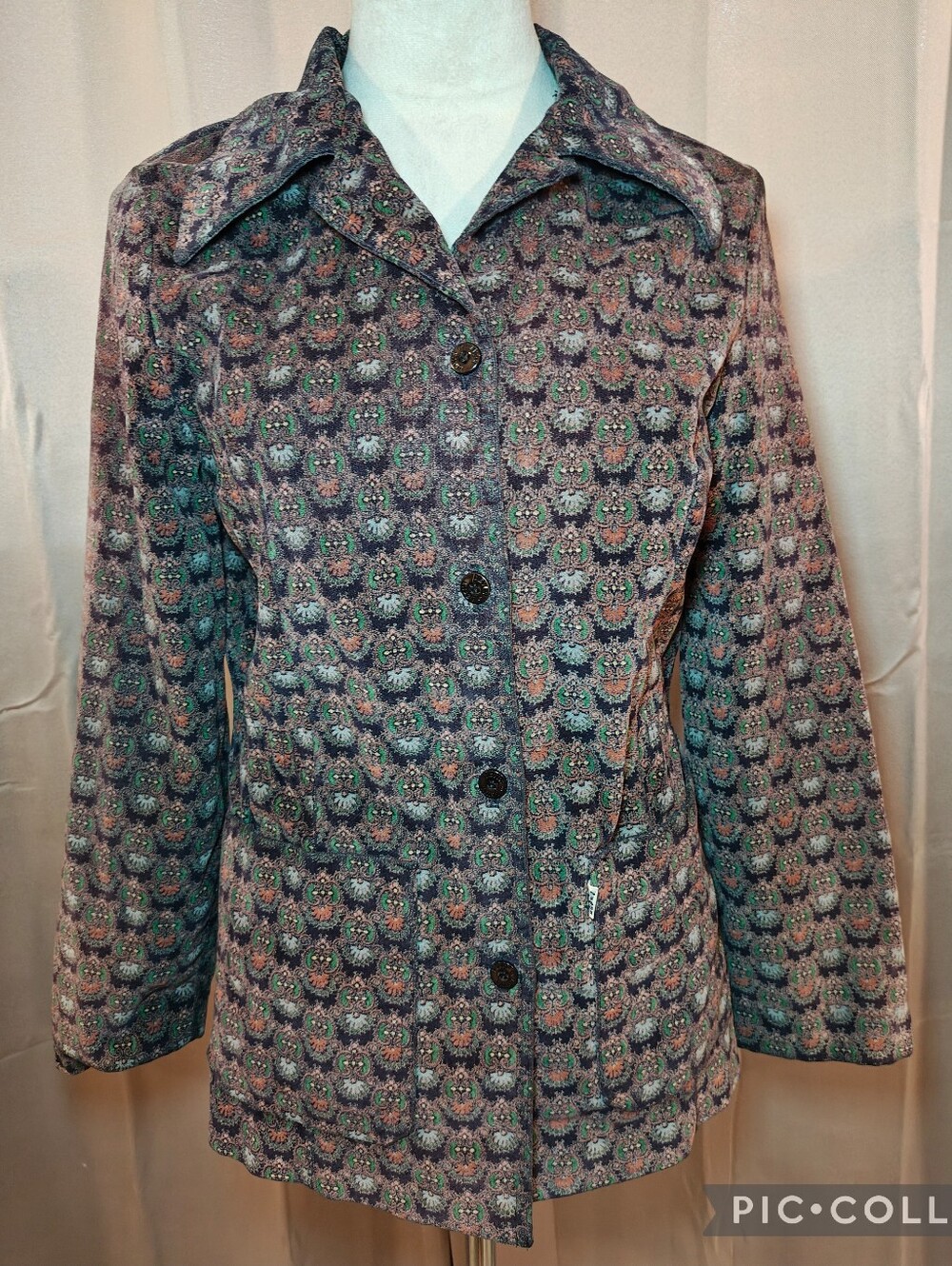 ✨RARE Vtg 70s Levi’s White Tab Geometric Patterned Velveteen Jacket✨